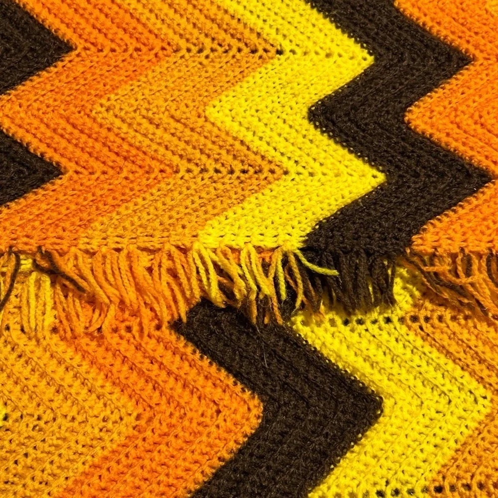 Handmade Zig Zag Crochet Afghan Blanket 70’s